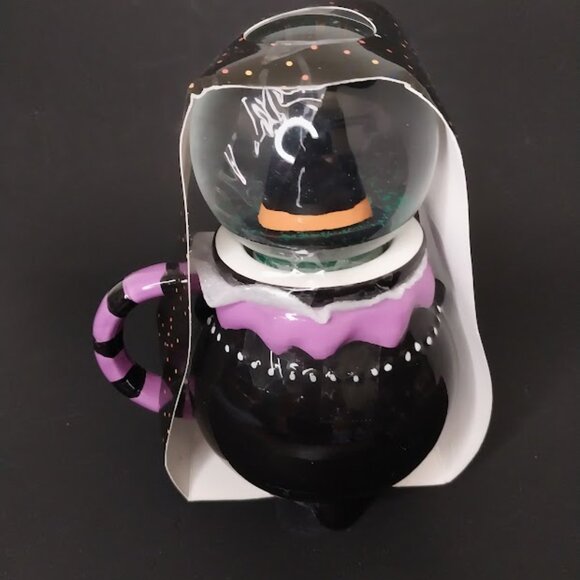 Witch "Pick Your Poison" Cauldron Mug Snow Globe Lid - Picture 4 of 5